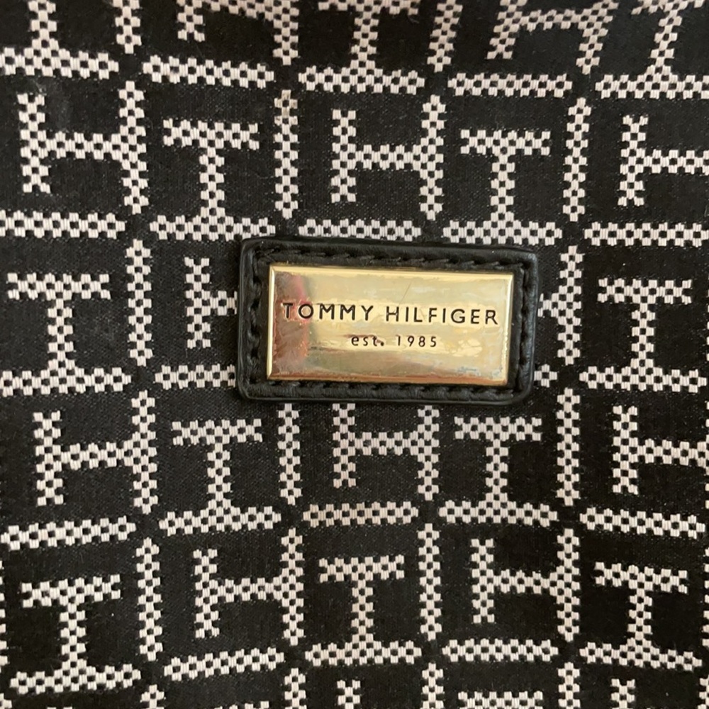 Tommy Hilfiger small backpack - Picture 2 of 4